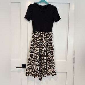 NWOT Women’s a-line short sleeve dress